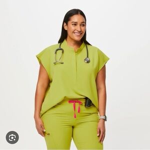 FIGS Rafaela oversized scrub top